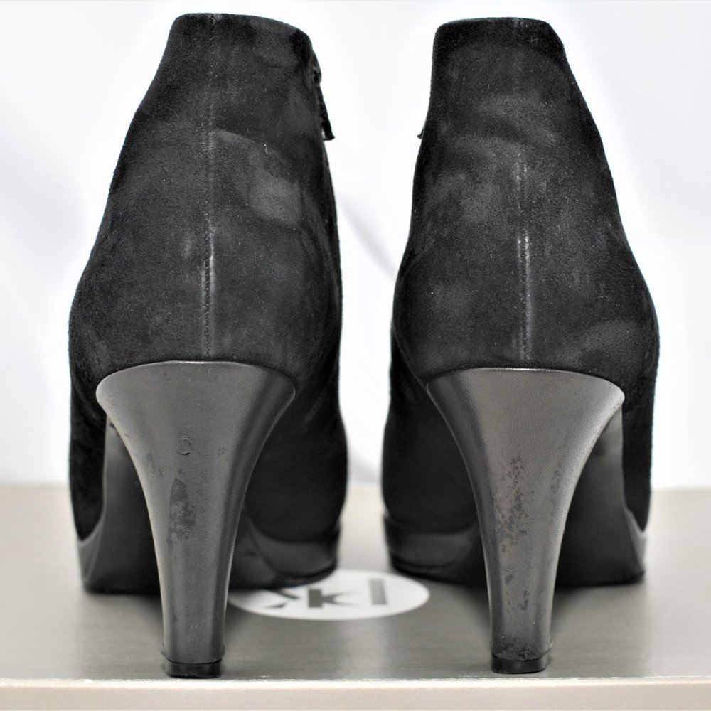 Designer "Peter Kaiser" Soft Black Suede Booties - Picture 7 of 14